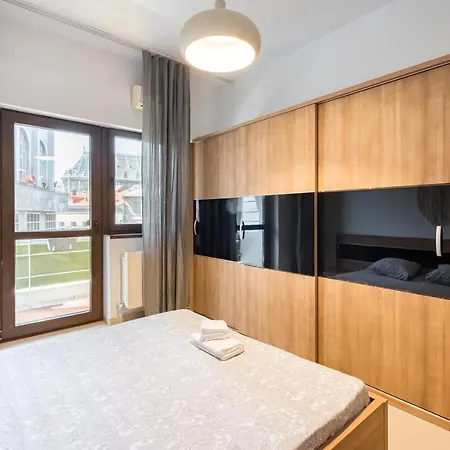 Modern & Spacious Apartment - Prime Location Old Town Bucharest Apartment *